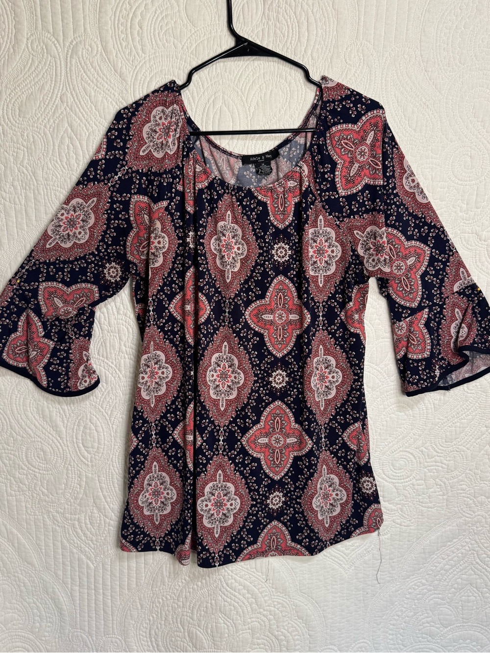 Adele & May Woman Paisley Medallion Bell Sleeve Top Blouse Plus 
Size 1X